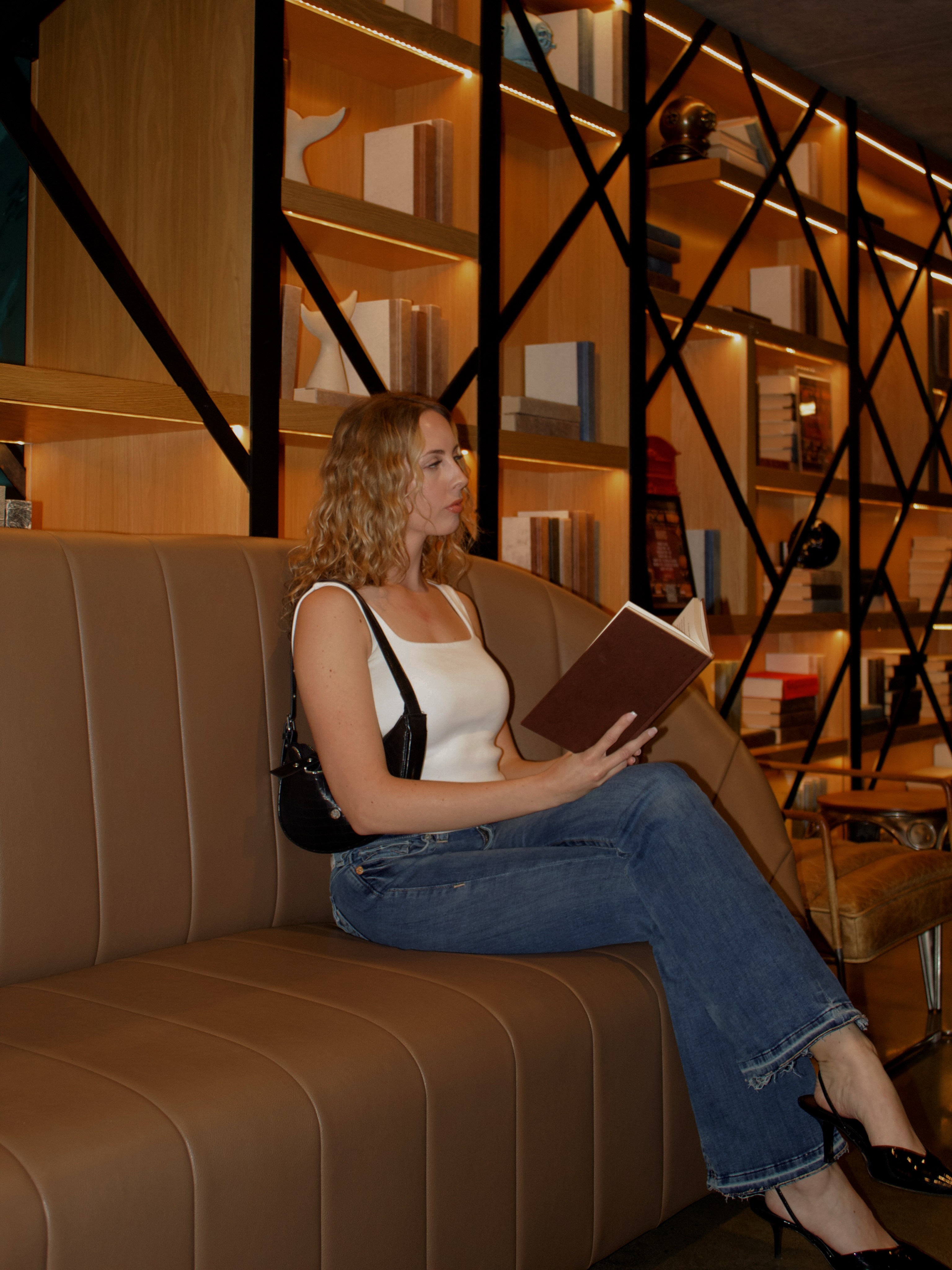 She thought it was just a bookshelf. If only she knew what was hiding behind it… 🗝️📖